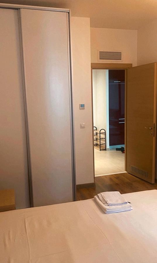 Dmt Apartament Rin Grand Bukarest Eksteriør billede